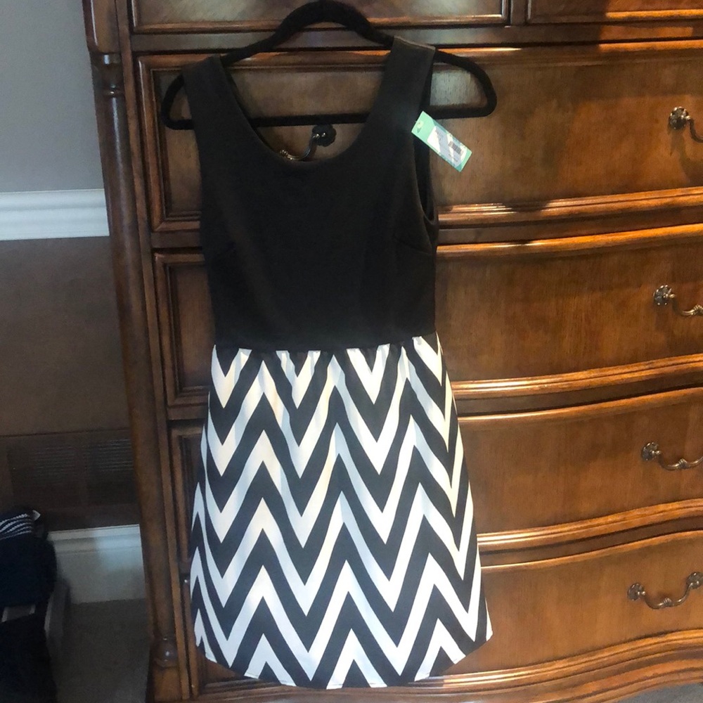 NEW Stitch Fix sleeveless dress. Size S Beautiful